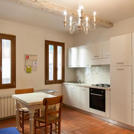 Graceful Apartment In The Heart Of Florença Exterior foto