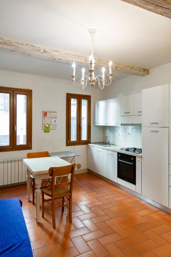 Graceful Apartment In The Heart Of Florença Exterior foto
